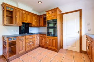 Kitchen- click for photo gallery